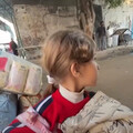 Палестинская девочка расплакалась во время объявления эвакуации.mp4