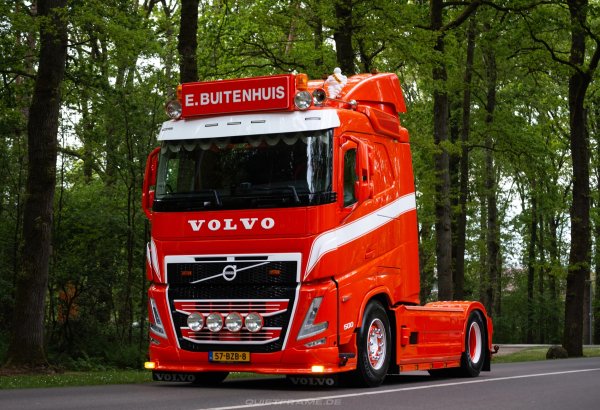 VOLVO