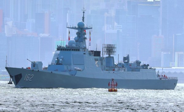 IMG viter59 Type 052DL Nanning