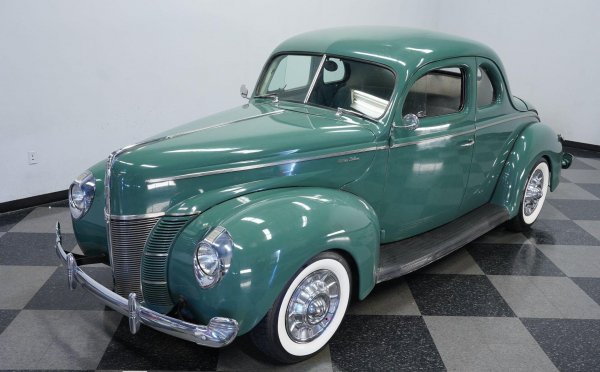 FORD DELUXE BUSINESS COUPE RESTOMOD (1940г. )
