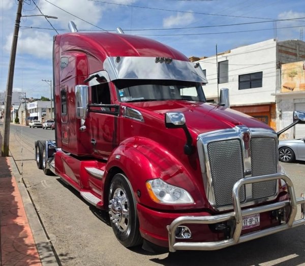 KENWORTH