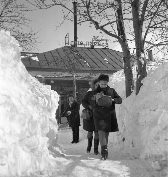 Молодёжное кафе Алые паруса, Южно-Сахалинск 1968 год