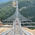 Самый длинный подвесной мост в мире Длина 439 метров Россия Сочи.jpg