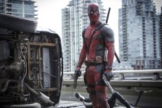 deadpool-movie-image-reynolds