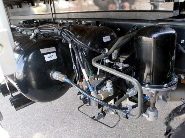the-sounds-of-the-air-brakes