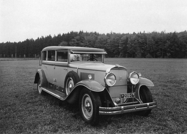 CADILLAC V8 341-B PULLMANN CABRIOLET (1930г.)