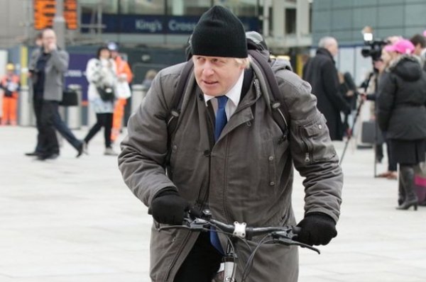 Boris-Johnson-on-his-bike