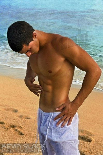 aWaH 8NwEuA