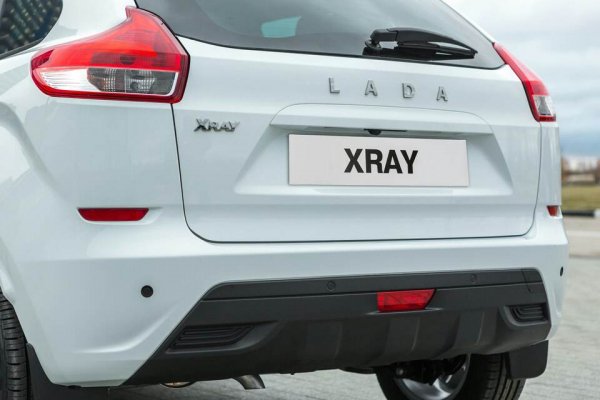 Lada XRay0004