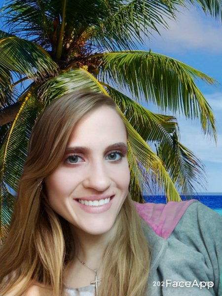 FaceApp 1634469498400