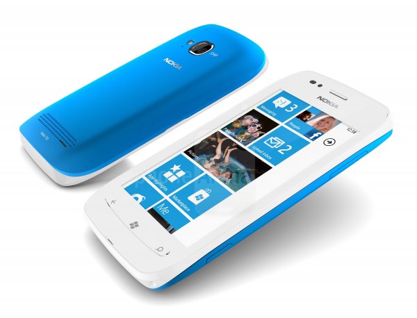 Nokia Lumia 710