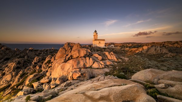faro-di-capo-testa-sardegna-italia