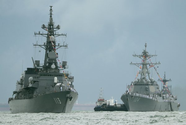 IMG viter59 JS Sazanami USS Sterett