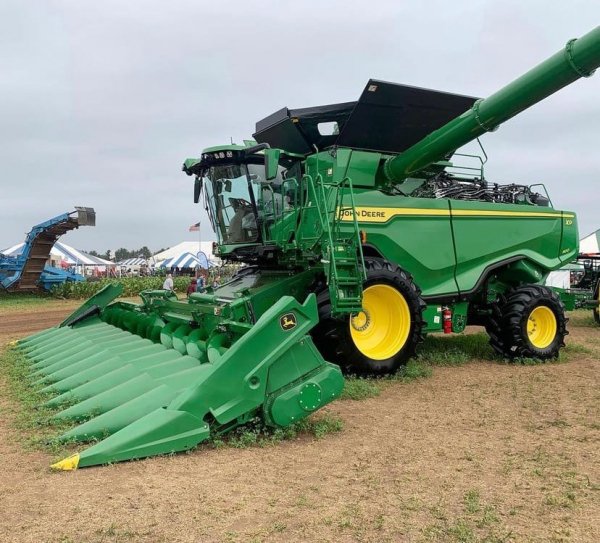 JOHN DEERE
