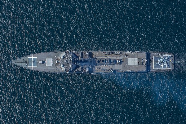 IMG USS Paul Ignatius DDG-117 viter59