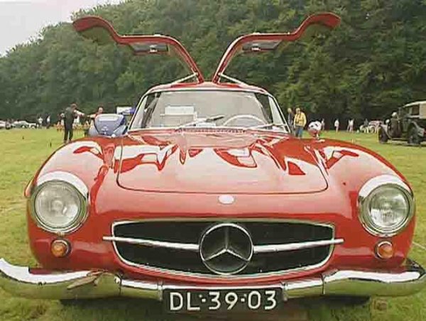 Mercedes-Benz SLS AMG