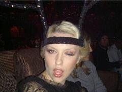 Оля Полякова