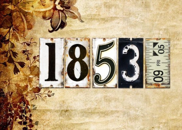 Ruined Plates Clock