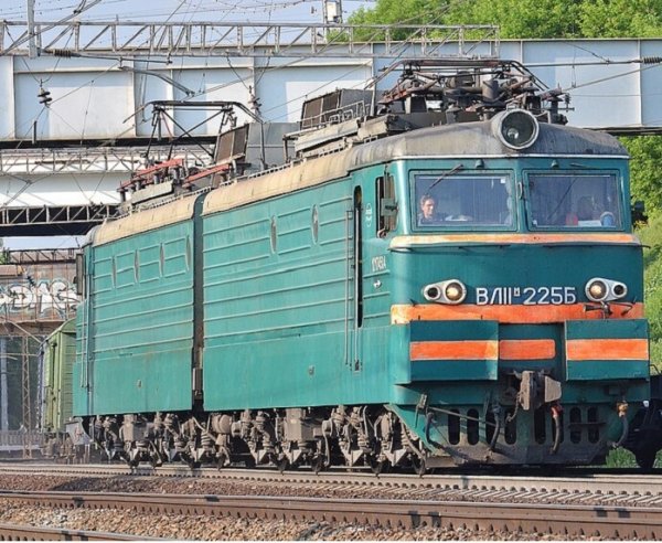 ВЛ11м-225Б