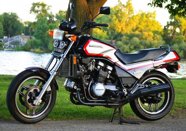 HONDA V65 SABRE VF1100S (1984г.)