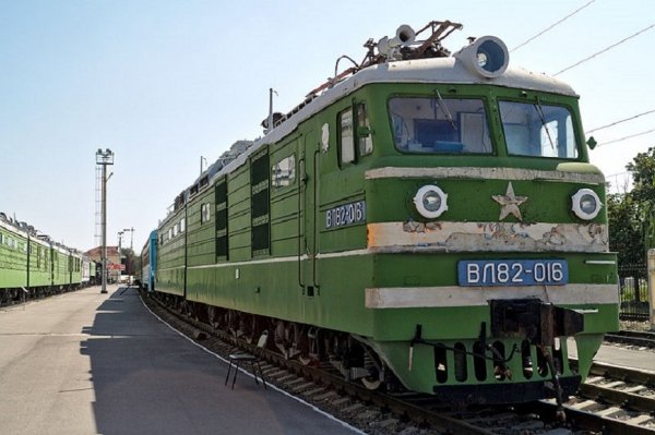 ВЛ82-016