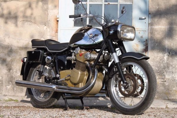 MV AGUSTA 600 FOUR (1967г.)