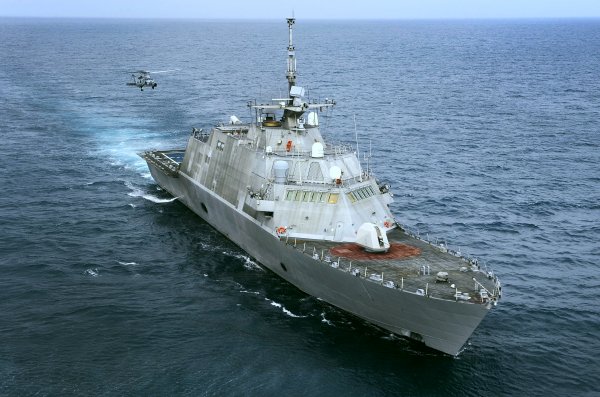 IMG USS Freedom viter59