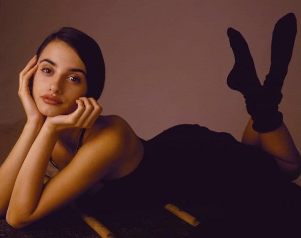Юная Пенелопа Крус, 1990 г