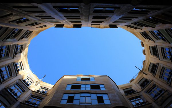 Old-window-city-cityscape-architecture-urban-building