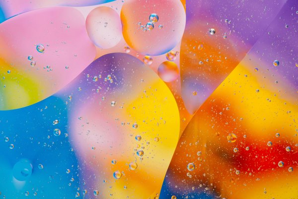 Colorful-oil-bubble-abstract-lo