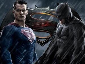 Batman v Superman-Hidden Spots