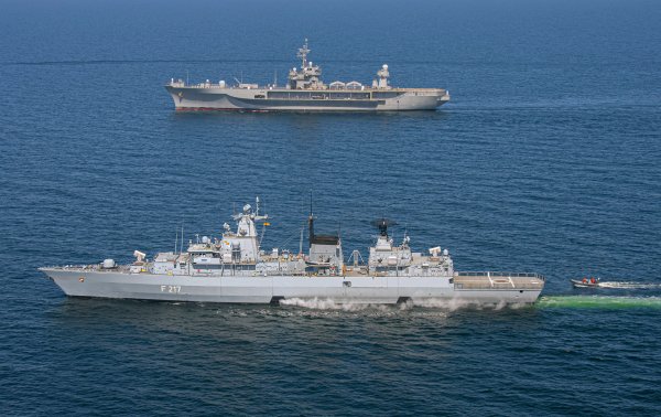 IMG USS Mount Whitney LCC-20 Bayern F 217 viter59