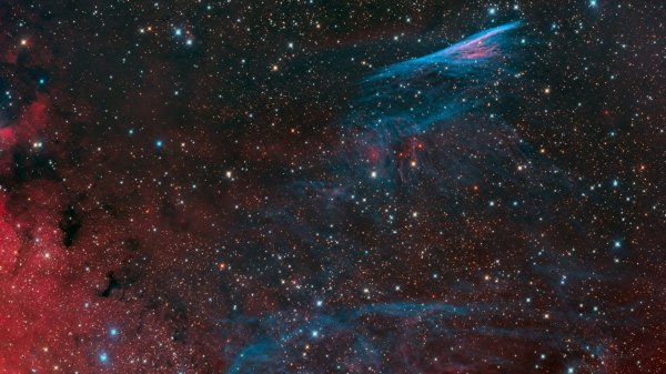 pencil-nebula-emissionnaia-tumannost-v-sozvezdii-parusa
