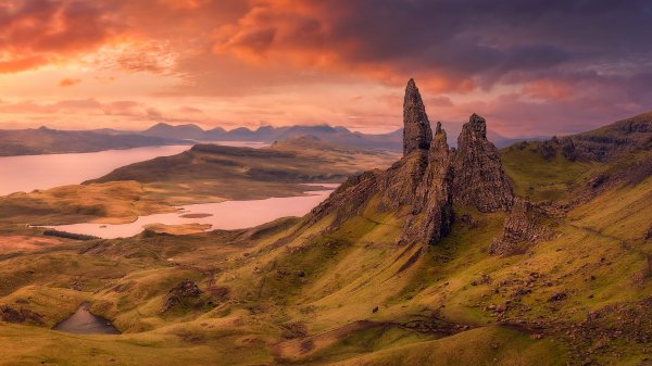 TrotternishStorr ROW9568788023 UHD