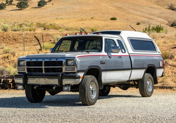 DODGE POWER RAM W250 CUMMINS CLUB CAB 4x4 (1992г.)