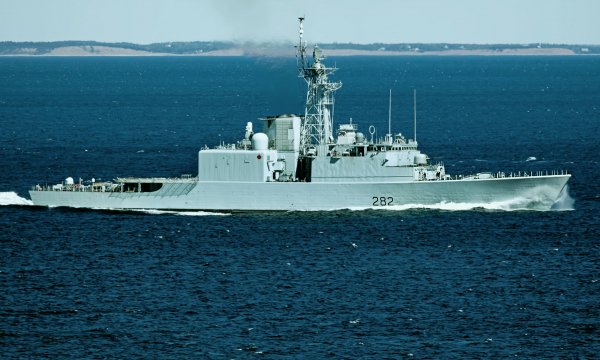 IMG viter59 HMCS Athabascan