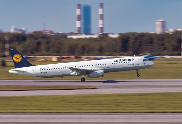 AIRBUS A321-200