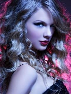 Taylor Swift Curly
