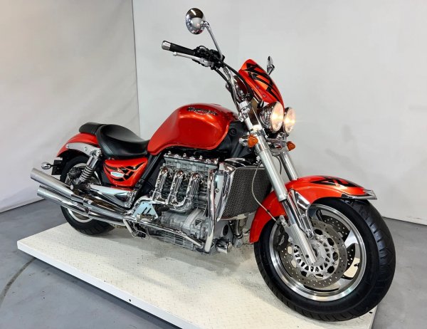 TRIUMPH ROCKET III (2005г.)