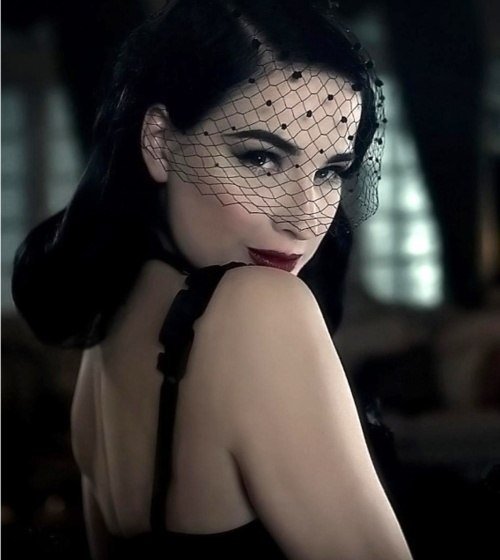 Dita Von Teese (10)