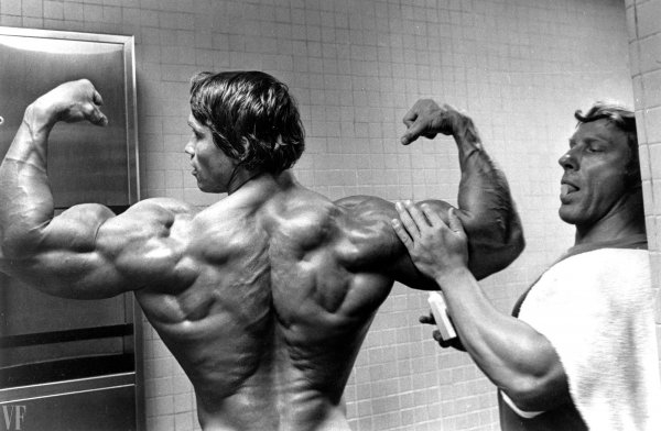 Arnold-schwarzenegger-pumping-iron-ss07
