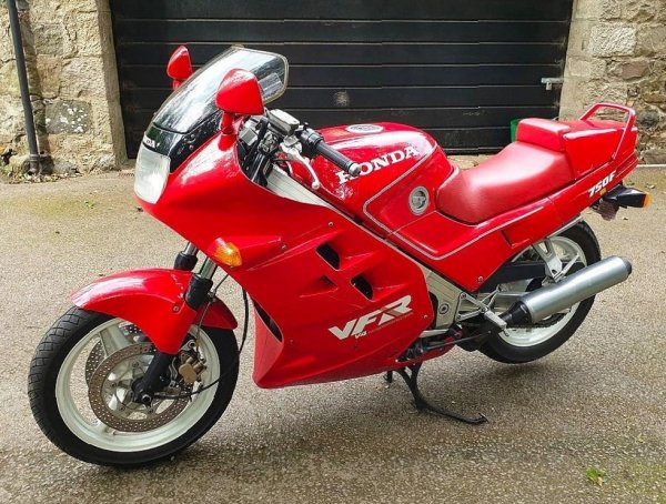 HONDA VFR 750F-K (1989г.)