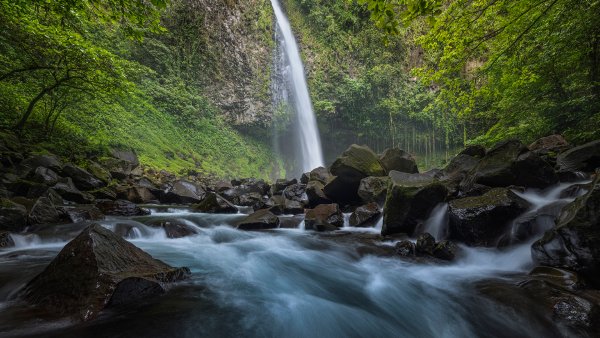 Lock2023-b45 wl lafortunacostarica estockphoto 1920x1080