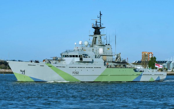IMG HMS Severn viter59