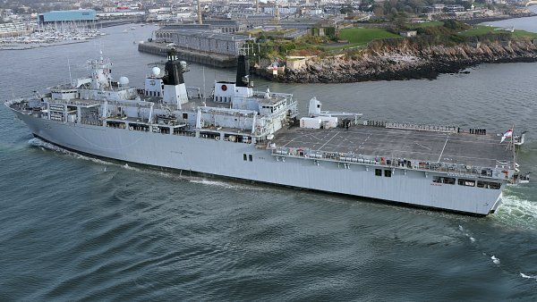 IMG viter59 HMS Bulwark