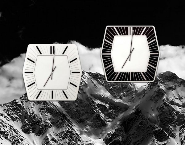 Contrast Clock