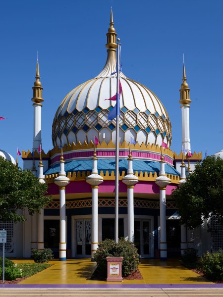 Entrance to the Ripley's Believe It Or Not attraction