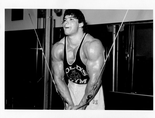 The-Barbarian-Brothers-Golds-Gym-NINE-Original-Vintage-8x10-