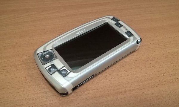Nokia 7710 (1)