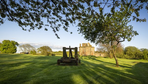 Caerlaverock Castle (27313581227)